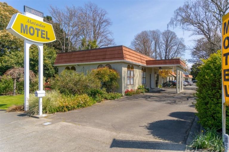 Photo of property in 187 High Street North, Carterton, 5713