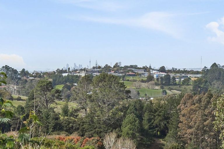 Photo of property in 83 Sunnyvale Road, Massey, Auckland, 0614