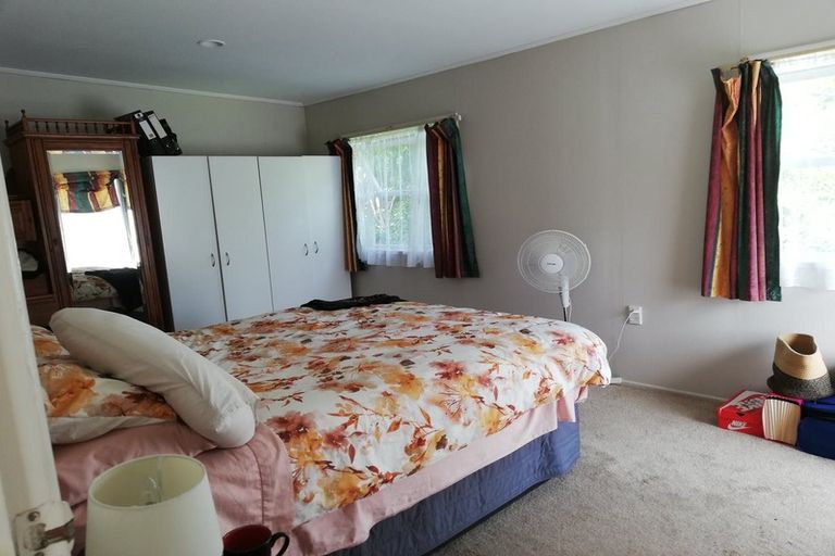 Photo of property in 13 Whitford Road, Howick, Auckland, 2014