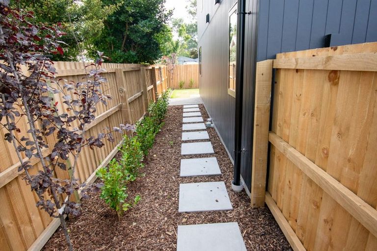 Photo of property in 8/107 Smith Street, Woolston, 8062