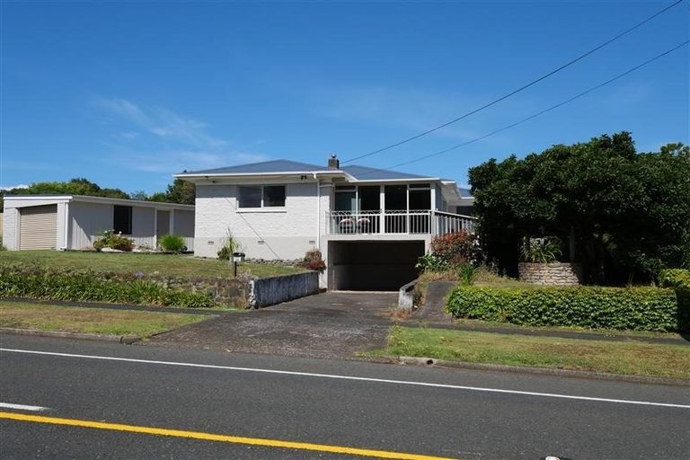 Photo of property in 16 Tuakau Road, Pukekohe, 2120