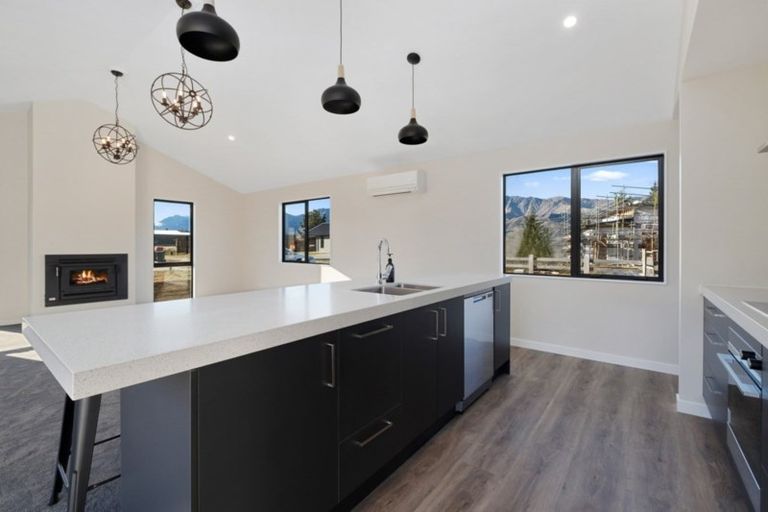 Photo of property in 27 Dingle Street, Lake Hawea, Wanaka, 9382