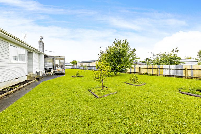Photo of property in 65 Cargill Street, Papakura, 2110