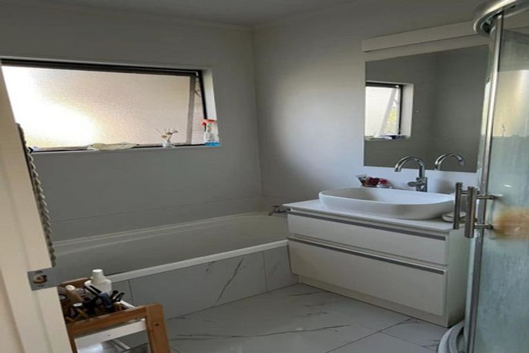 Photo of property in 1/21 Raines Avenue, Forrest Hill, Auckland, 0620