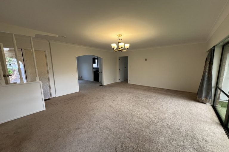 Photo of property in 19 Sartors Avenue, Northcross, Auckland, 0630