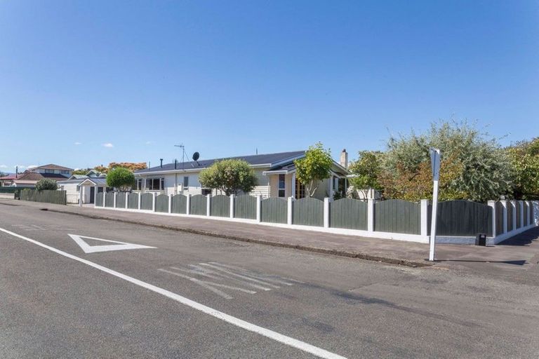 Photo of property in 12 Rawhiti Street, Dannevirke, 4930