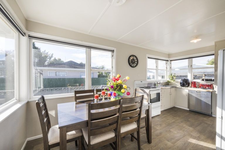 Photo of property in 582 Pioneer Highway, Highbury, Palmerston North, 4412