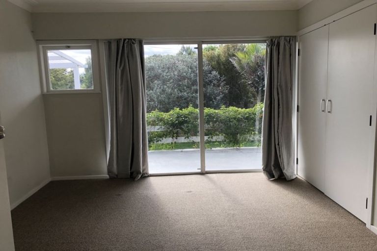 Photo of property in 205 Manuka Road, Bayview, Auckland, 0629