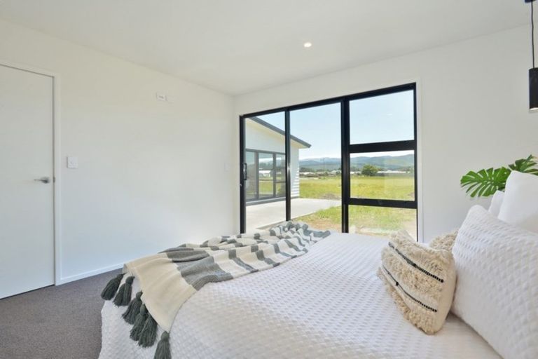 Photo of property in 23 Mill Grove, Clareville, Carterton, 5713