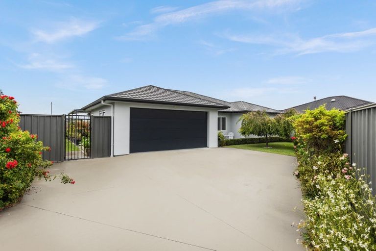 Photo of property in 10 Pelorus Avenue, Poraiti, Napier, 4112
