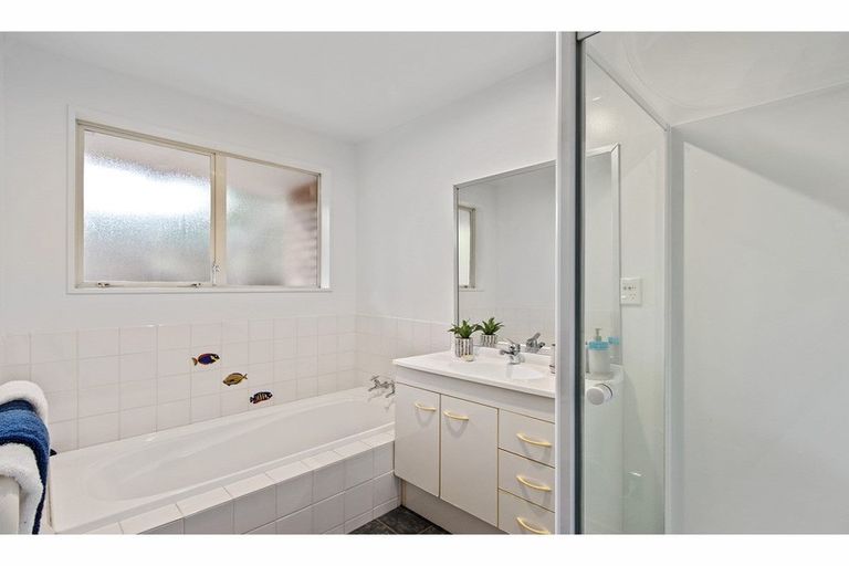 Photo of property in 182a Cashmere Road, Hoon Hay, Christchurch, 8025