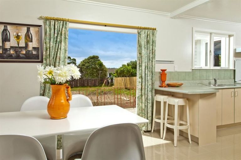 Photo of property in 469 Swanson Road, Ranui, Auckland, 0612