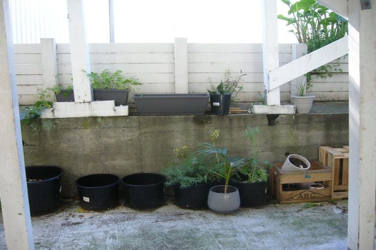 Photo of property in 26 Macdonald Crescent, Te Aro, Wellington, 6011