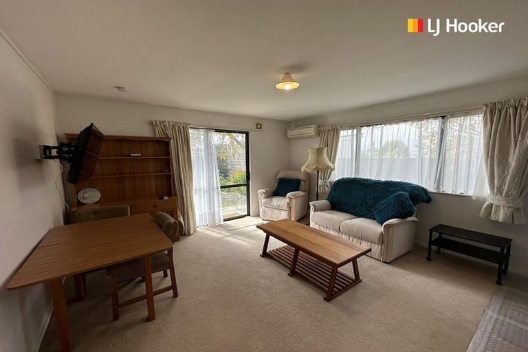 Photo of property in 21 Isadore Road, Saint Clair, Dunedin, 9012