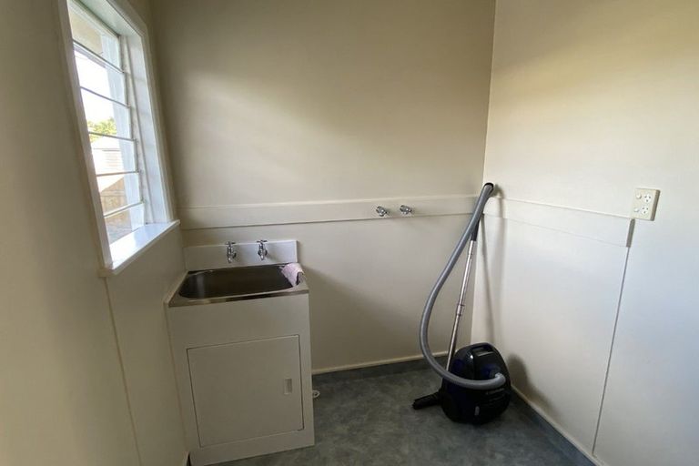 Photo of property in 1 Sefton Street, Havelock North, 4130