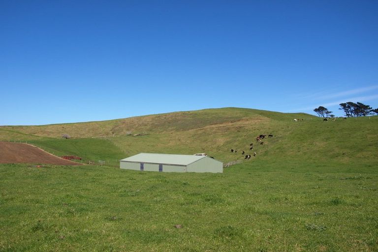 Photo of property in 247 Kaihau Road, Karioitahi, Waiuku, 2683