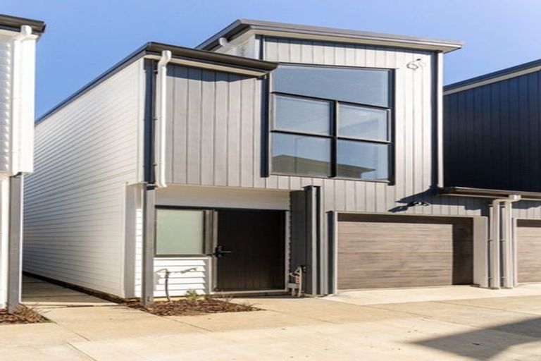 Photo of property in 7 Rangimarie Close, Opaheke, Papakura, 2113