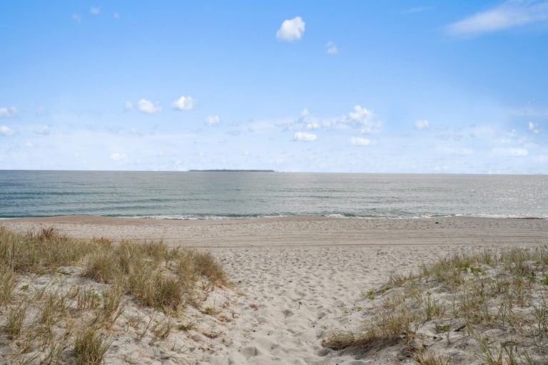 Photo of property in 5a Marjorie Lane, Papamoa Beach, Papamoa, 3118