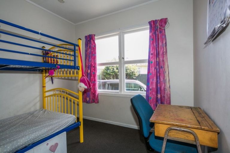 Photo of property in 51 Liverpool Crescent, Flaxmere, Hastings, 4120