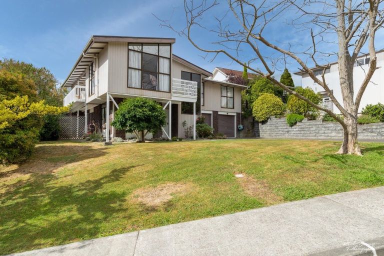 Photo of property in 8 Tapestry Grove, Silverstream, Upper Hutt, 5019