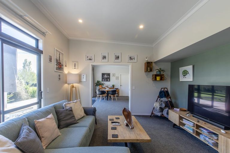 Photo of property in 81 Kyle Road, Waipukurau, 4281