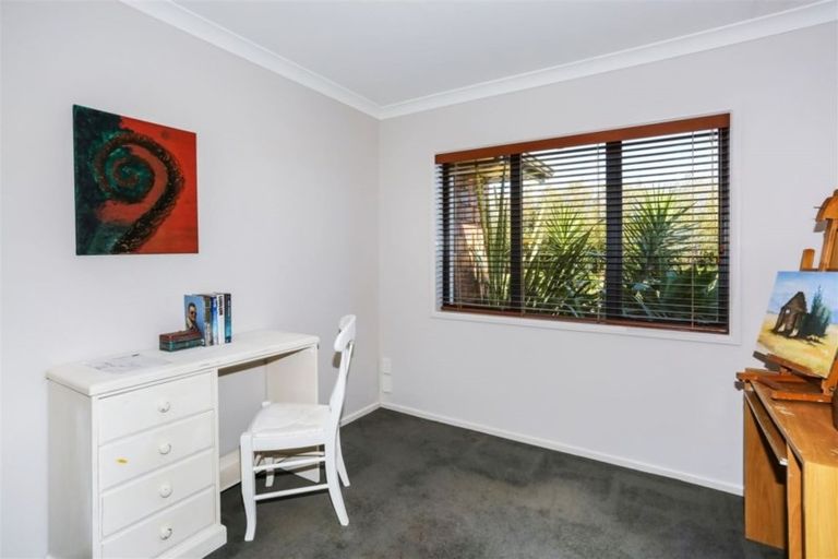 Photo of property in 24 Seagrove Road, Waiau Pa, Pukekohe, 2679