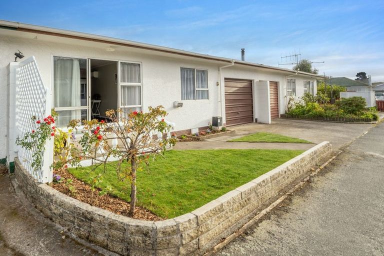 Photo of property in 2/37 Green Street, Tahunanui, Nelson, 7011