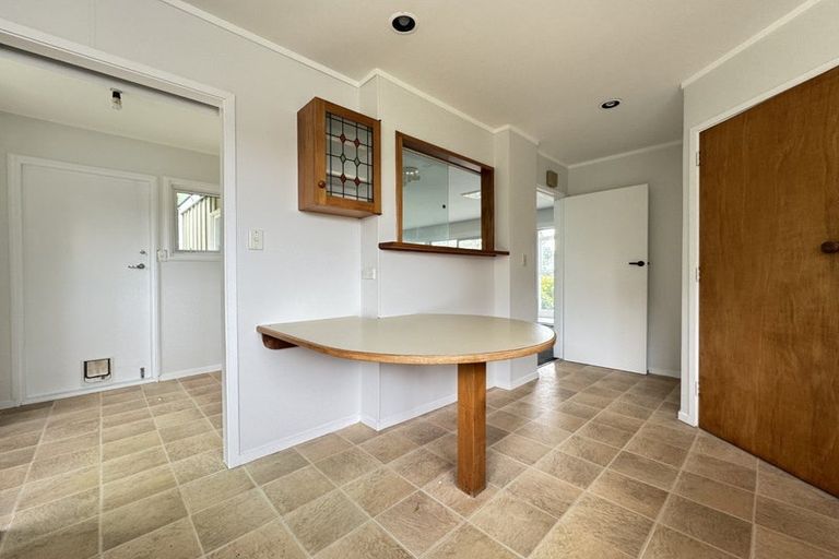 Photo of property in 1/3 Torwood Road, Khandallah, Wellington, 6035