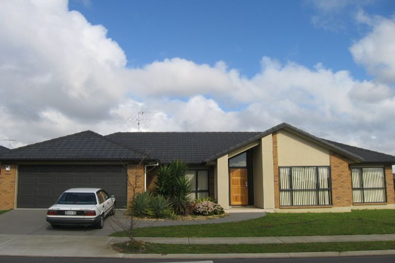 Photo of property in 1 Mordane Place, Flat Bush, Auckland, 2016