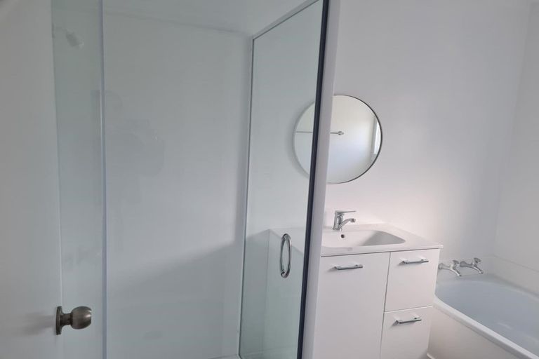 Photo of property in 2/48 Rawhiti Road, Manly, Whangaparaoa, 0930