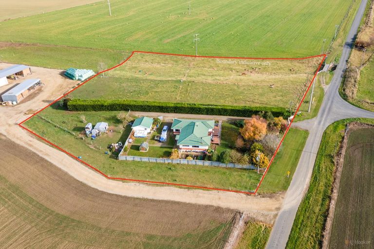 Photo of property in 108 Fletchers Road, Waimate, 7980