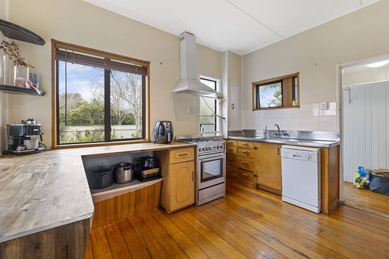 Photo of property in 348 Carrington Street, Vogeltown, New Plymouth, 4310