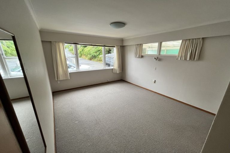 Photo of property in 213 Karori Road, Karori, Wellington, 6012