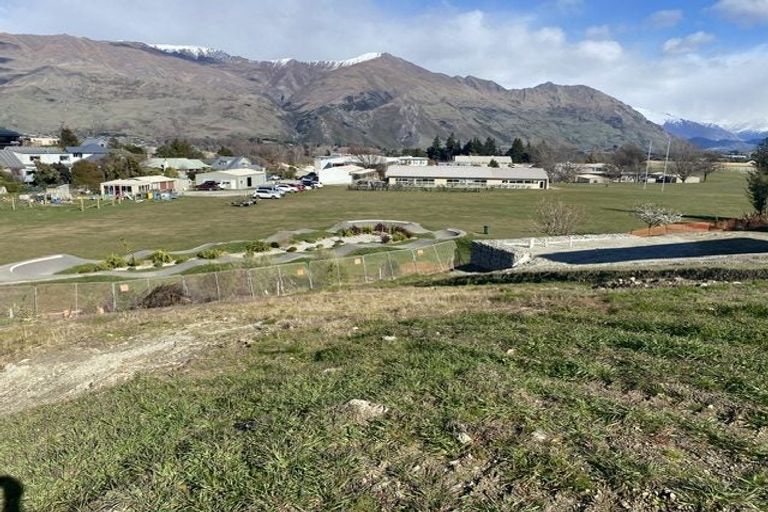 Photo of property in 46 Kings Drive, Wanaka, 9305