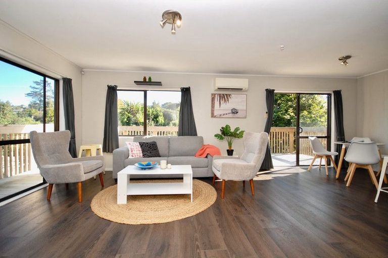 Photo of property in 2/47 Flaxdale Street, Birkdale, Auckland, 0626