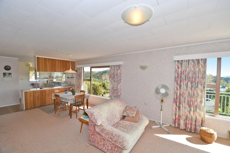 Photo of property in 18 Harbour View Road, Leigh, 0985