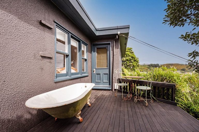 Photo of property in 39 Hudson Street, Island Bay, Wellington, 6023