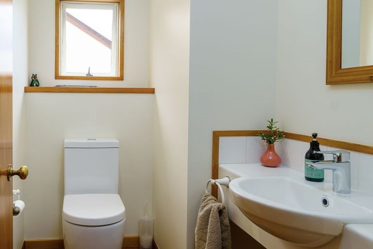 Photo of property in 17 Sheenan Road, Galloway, Alexandra, 9393