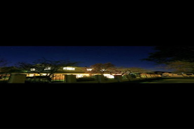 Photo of property in 4 Rowanwood Close, Halswell, Christchurch, 8025