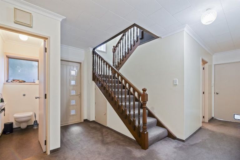 Photo of property in 14 Banks Place, Rangiora, 7400