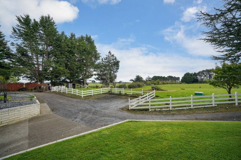 Photo of property in 339 Oteramika Road, Seaward Bush, Invercargill, 9871