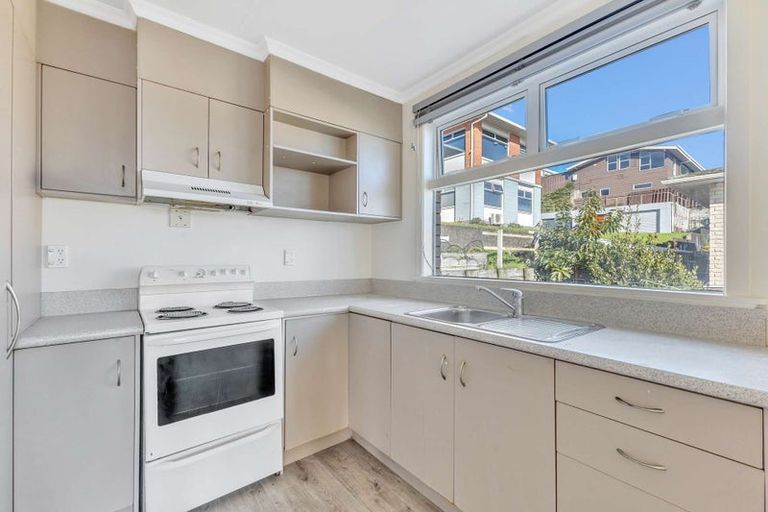 Photo of property in 12 South Road, Moturoa, New Plymouth, 4310