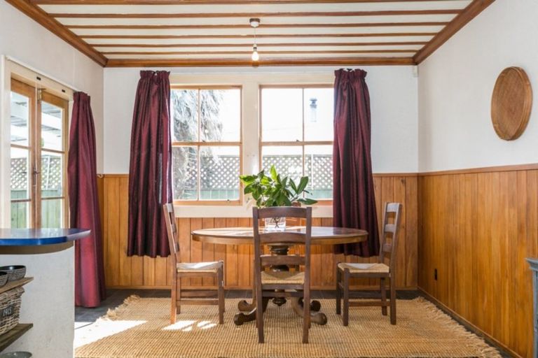 Photo of property in 911 Lyell Street, Akina, Hastings, 4122