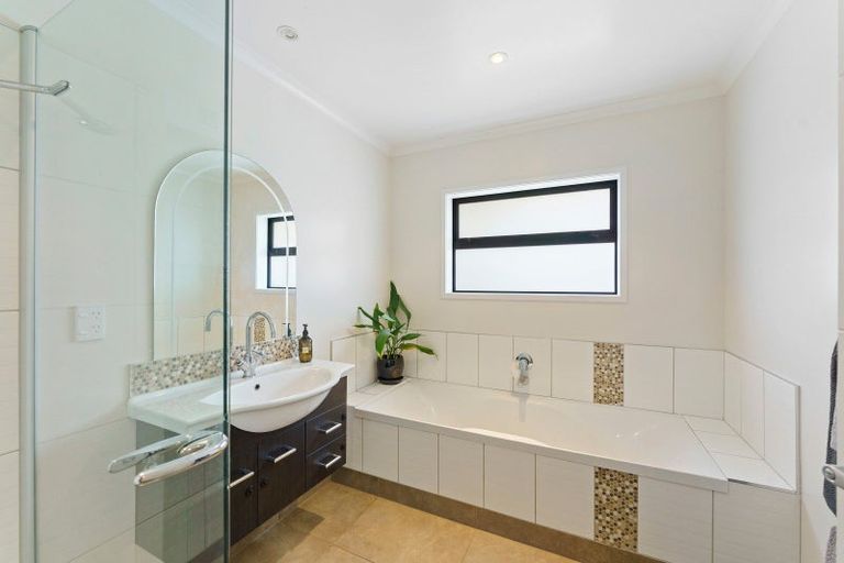 Photo of property in 205 Taylors Road, Otaki, 5583