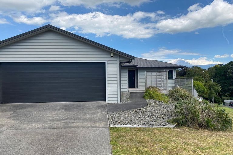 Photo of property in 15 Wicksteed Street, Vogeltown, New Plymouth, 4310