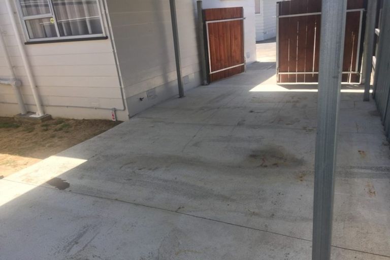 Photo of property in 2/26 Navigator Place, Papatoetoe, Auckland, 2025