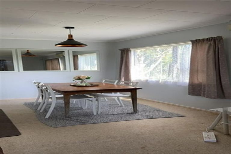 Photo of property in 32 Kopara Place, Clendon Park, Auckland, 2103