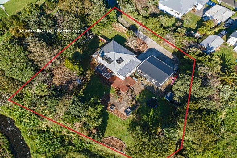 Photo of property in 6929 South Road, Warea, New Plymouth, 4381