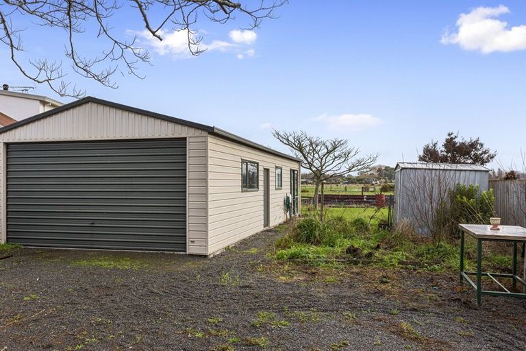 Photo of property in 75 Park Terrace, Waikuku Beach, 7473