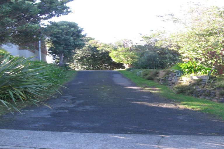 Photo of property in 18 Ogilvy Terrace, Plimmerton, Porirua, 5026